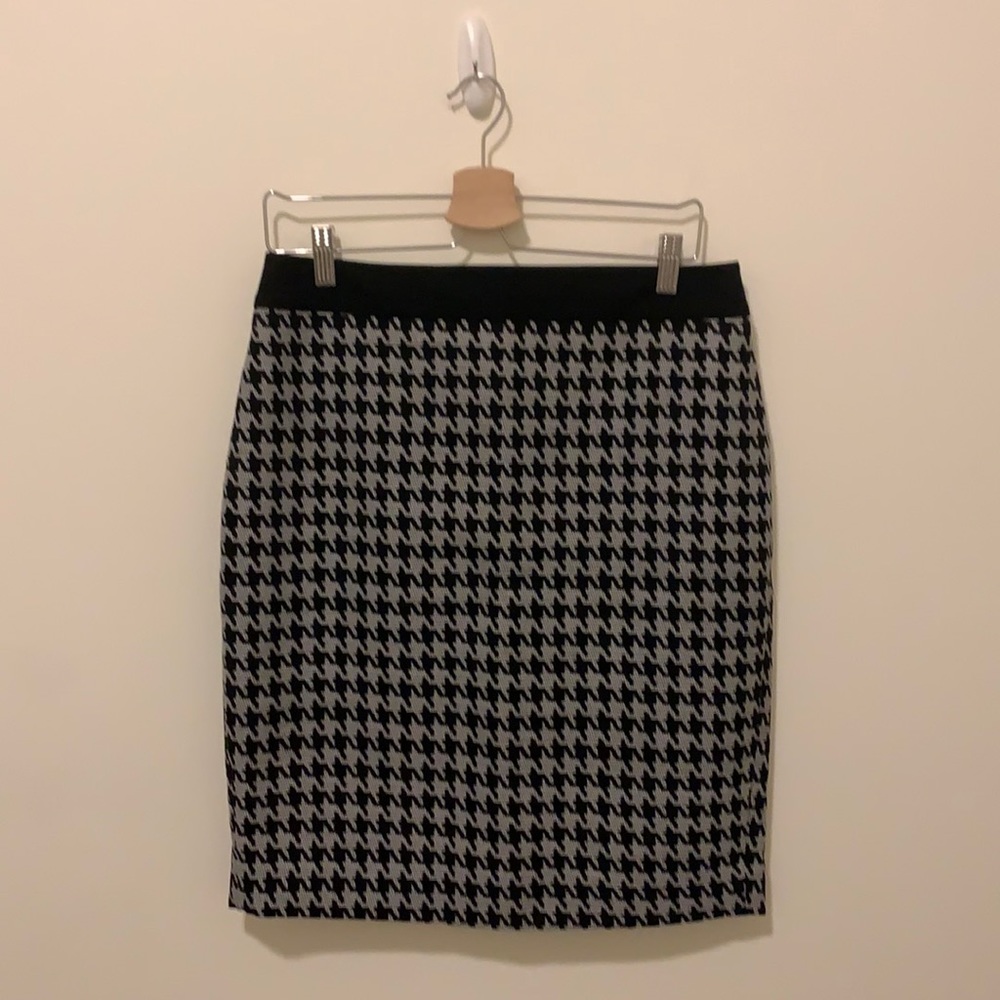 Express Houndstooth Pencil Skirt